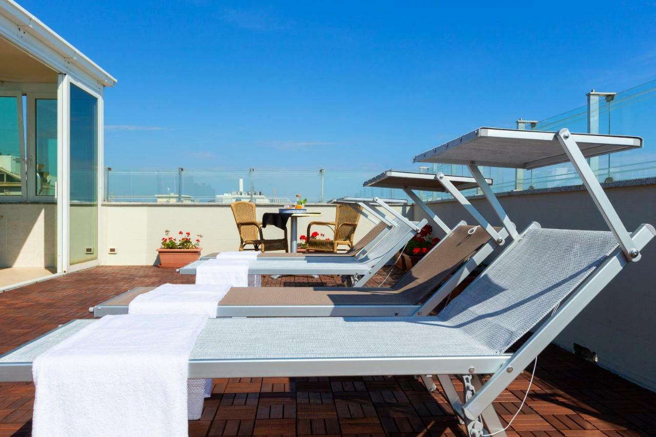 Little Hotel Riccione Bagian luar foto